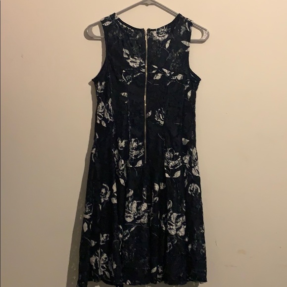 Roz & Ali navy floral dress - Picture 4 of 5